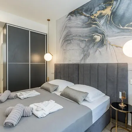 Diamond Luxury 4* Split